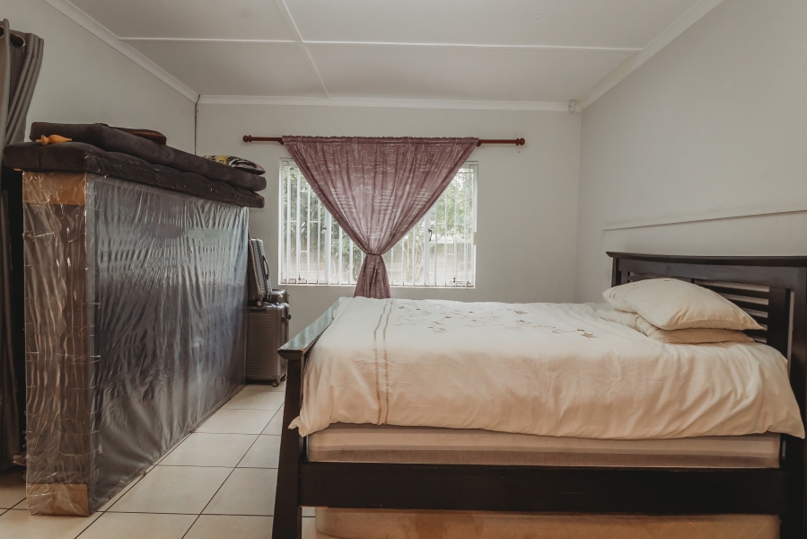 4 Bedroom Property for Sale in Bodorp Western Cape